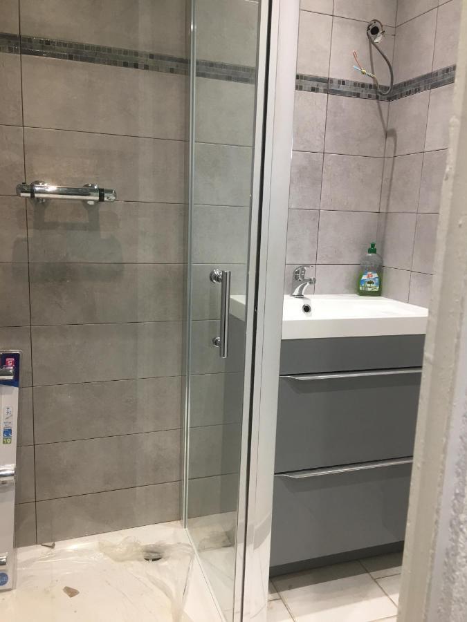 Appartements Acces Prive Plage De La Bergerie Hyères Zewnętrze zdjęcie