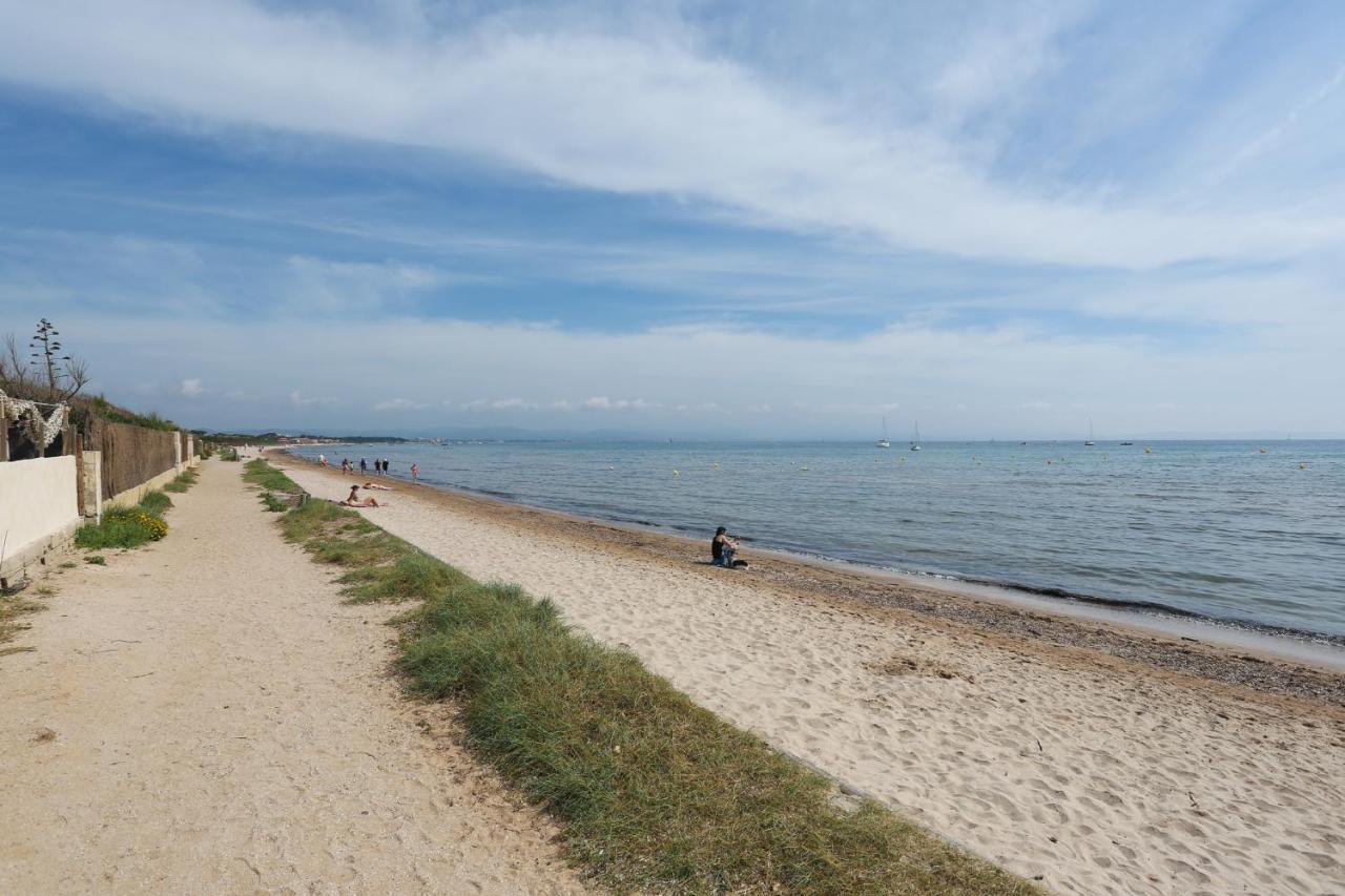 Appartements Acces Prive Plage De La Bergerie Hyères Zewnętrze zdjęcie